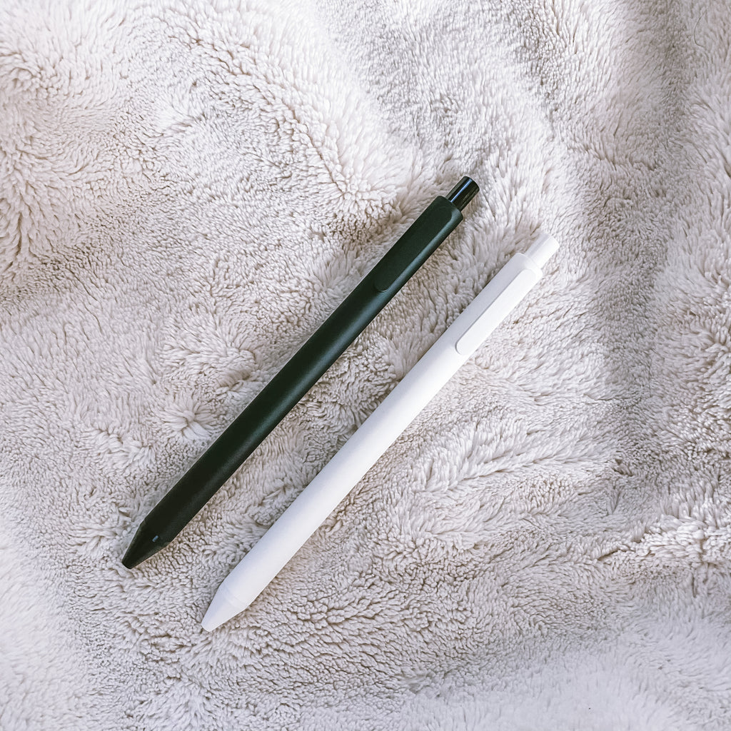 Sleek and Thin Retractable Gel Pen 0.5mm – Queen City Designs Co